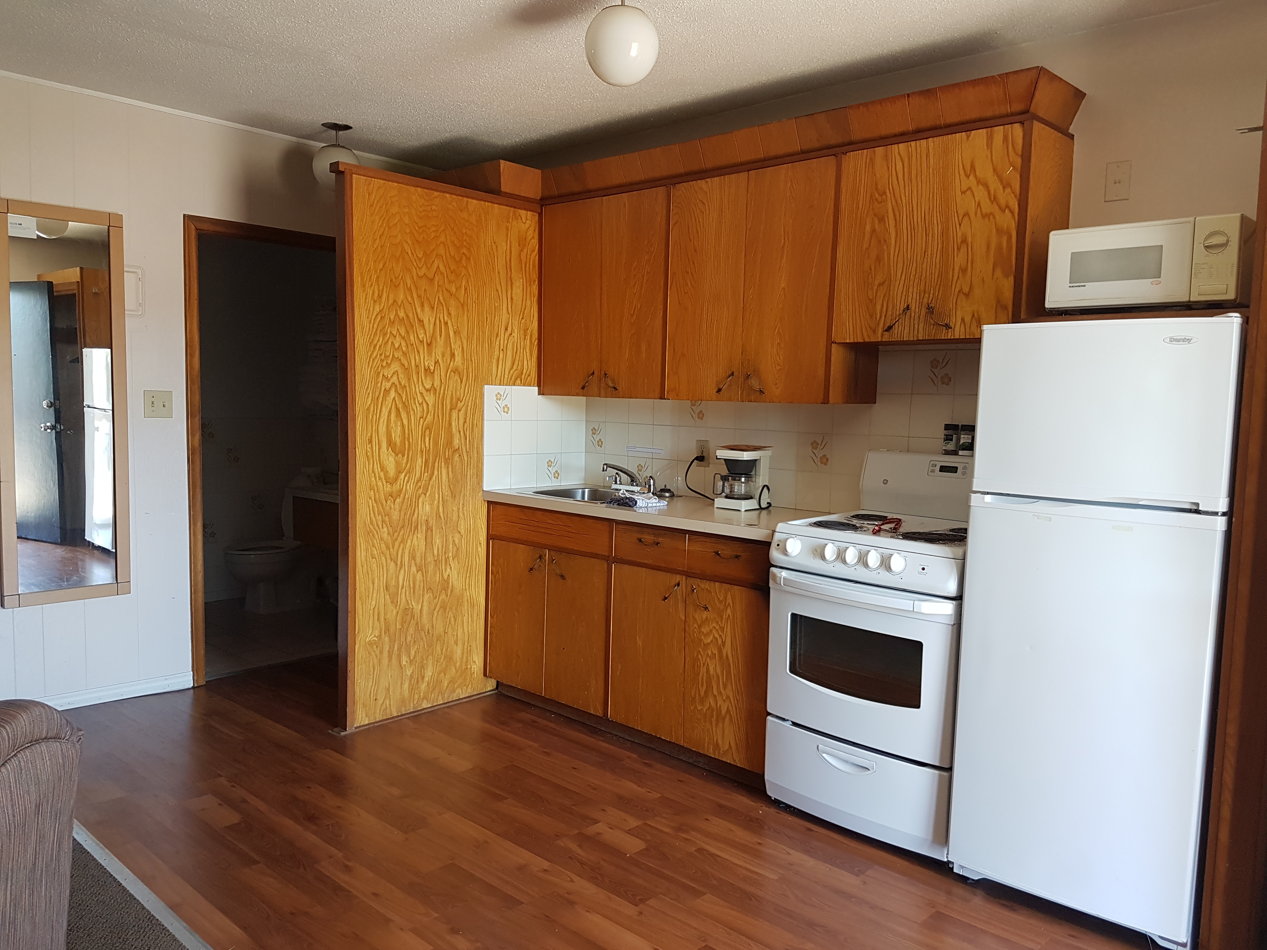 One bedroom kitchen